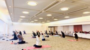 宝塚歌劇団出身の式部いろはヨガ教室